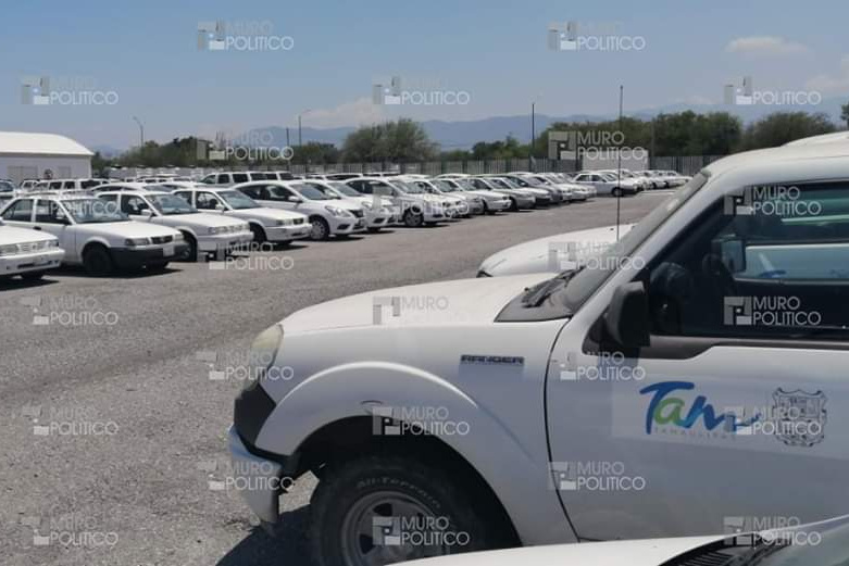 Resguardan anticipadamente vehículos oficiales