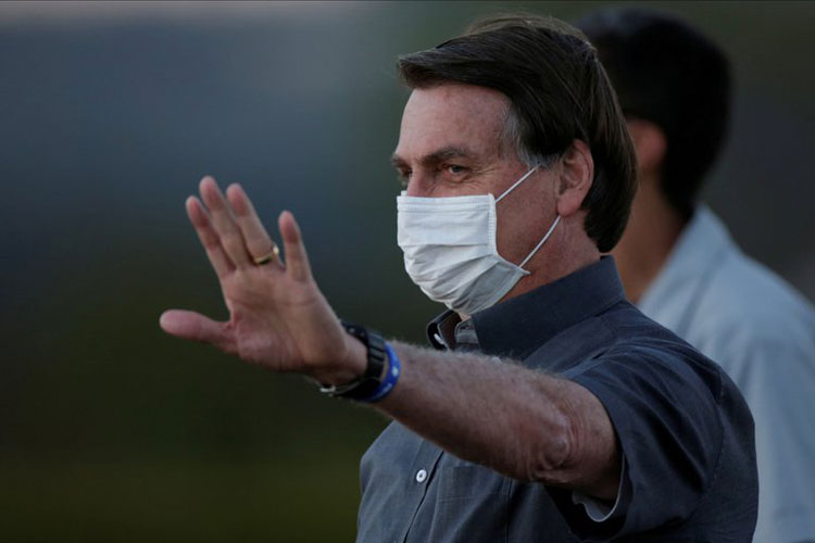Bolsonaro vuelve a dar positivo en prueba de coronavirus
