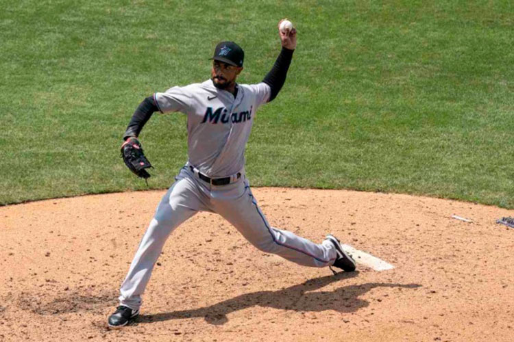 Coronavirus suspende primer juego en casa de los Marlins