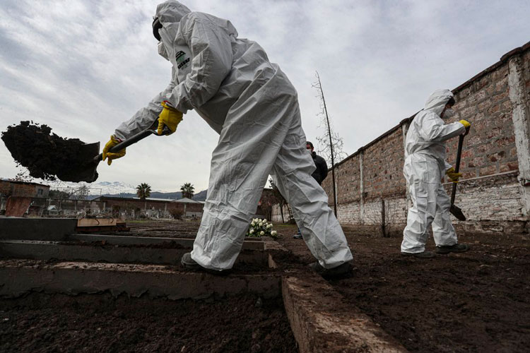 Economía de Chile registra histórica caída del 15,3% en mayo