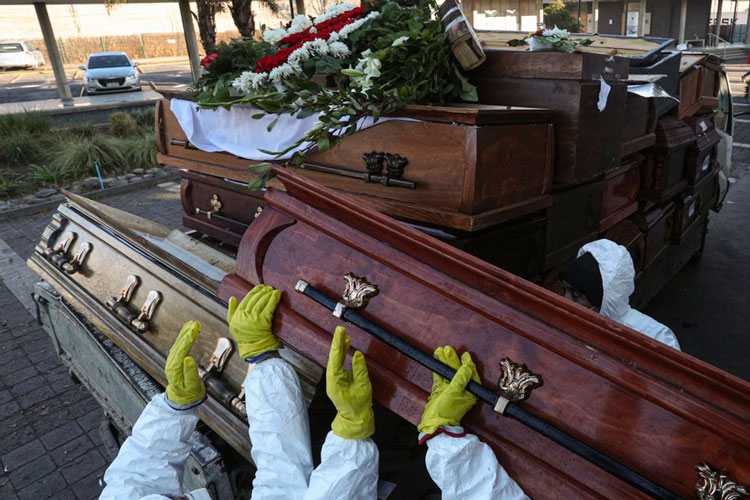 Economía de Chile registra histórica caída del 15,3% en mayo