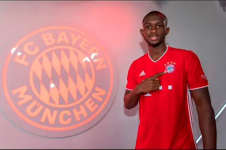 El Bayern Múnich confirma el fichaje de Tanguy Kouassi