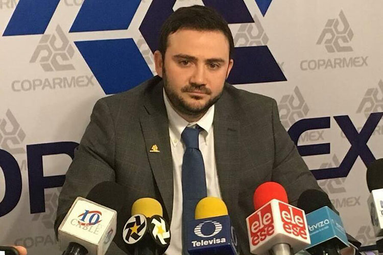 Pide PVEM no confiarse de Covid por apertura de playas
