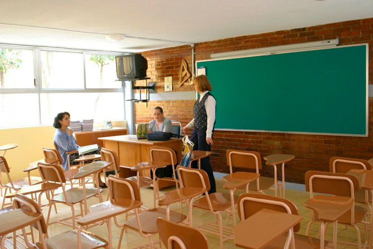 Analizan incentivo fiscal para colegios privados