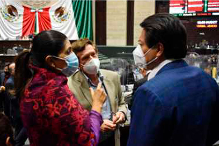 Revientan la sesión que extinguiría 109 fondos y fideicomisos