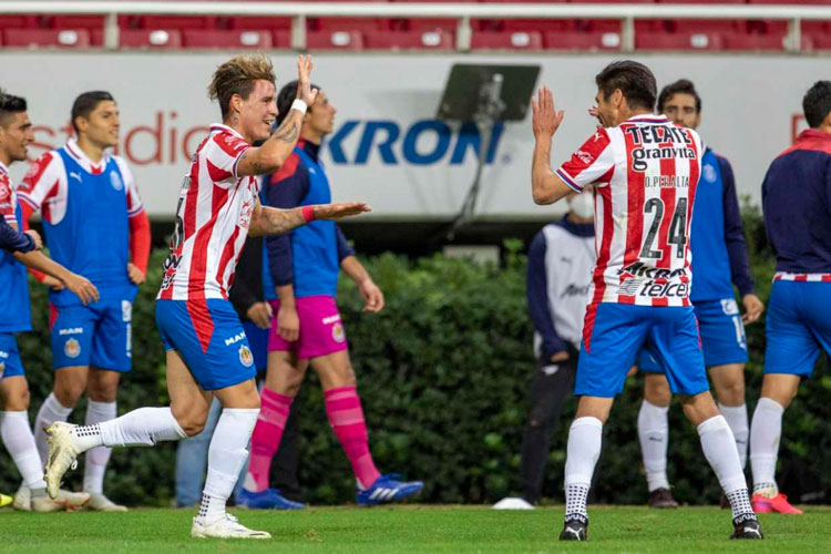 Puebla sorprende y toma ventaja contra León
