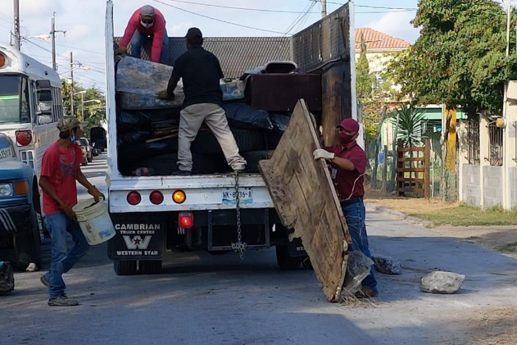 Matamoros no frena campañas de limpieza en hogares