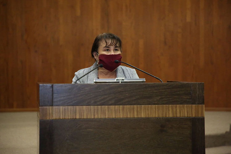 Diputada de Morena sufre crisis en pleno del Congreso