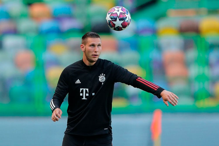 Defensa del Bayern Múnich da positivo por covid-19