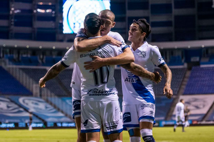 Puebla sorprende y toma ventaja contra León