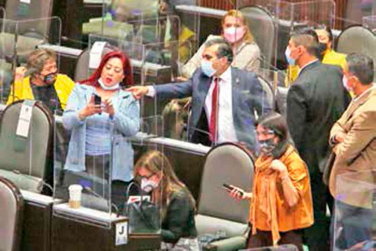 Apuestan por más recortes a autónomos; inicia discusión del Presupuesto