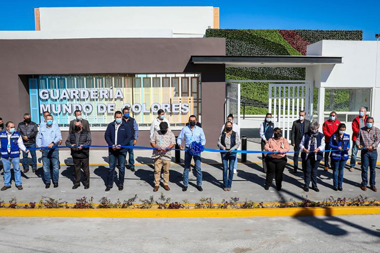 Entrega Rivas guardería a trabajadores de maquiladoras