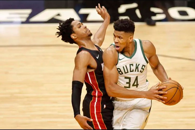 Boston le roba el invicto a un Indiana nervioso