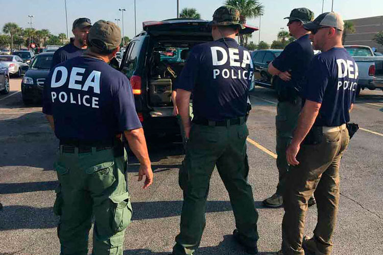 Fabricantes de la vacuna Sputnik V presentan solicitud para realizar estudios clínicos en México