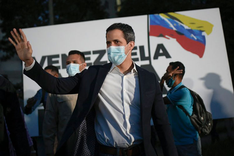 Aplican vacuna ‘Sputnik V’ a trabajadores en riesgo en Moscú