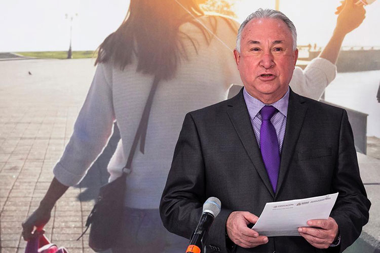 Se va Héctor Martín Garza de Gobernación