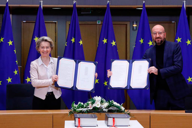 La UE firma el acuerdo comercial con Reino Unido