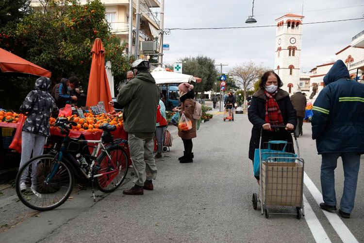 Grecia pudiera comenzar a reabrir su economía