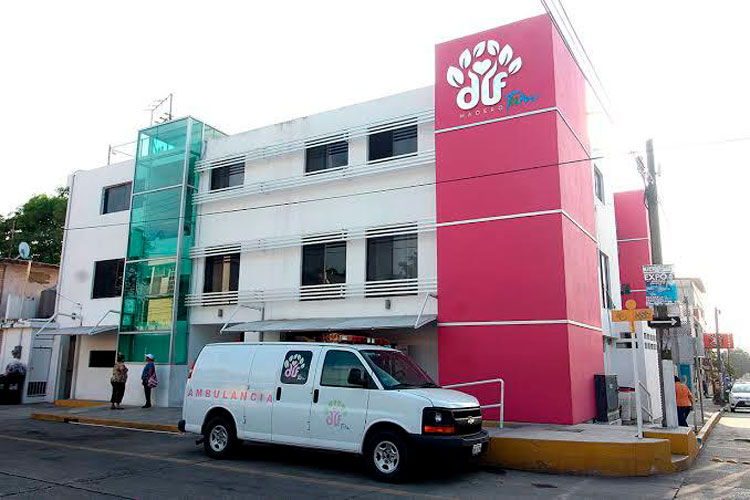 Trabajadora del DIF y su hija mueren en su domicilio por Covid