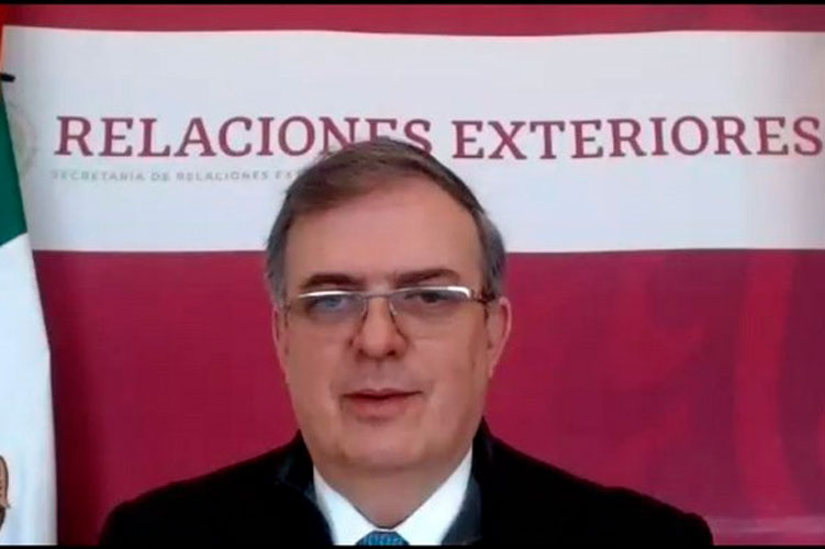 AMLO, por reducir gastos en temas electorales e institutos autónomos