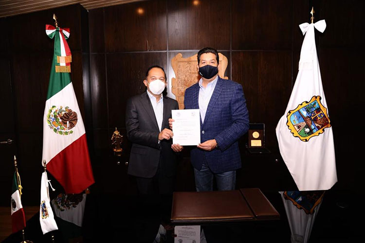 Oficializan llegada de Max Cortázar