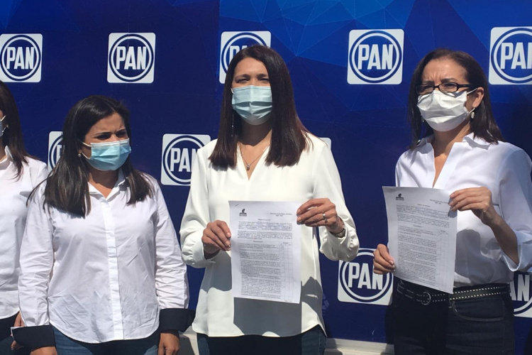 Ex Secretaria de ETC se registra a Diputada Federal por Matamoros