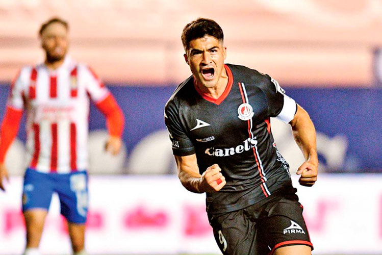 Baile a Chivas; San Luis logra su primer triunfo