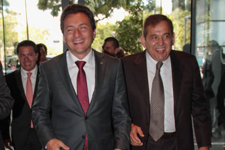 Trasladan a Alonso Ancira a México por lavado de dinero
