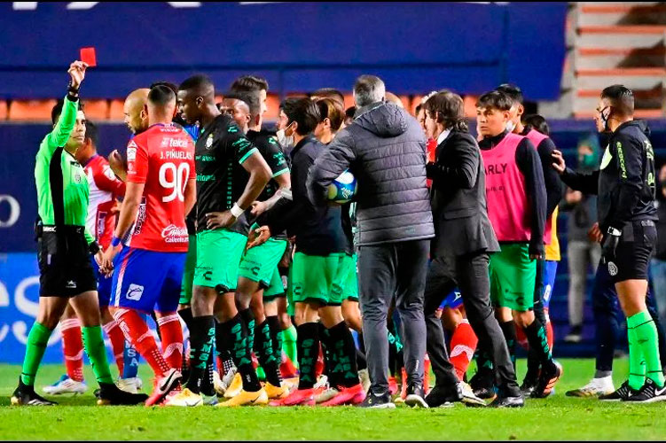 Mayorga pide paciencia para canteranos de Chivas
