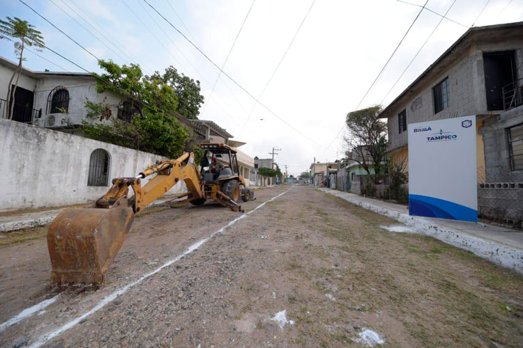 Cumple Chucho Nader con Nuevas Obras de Pavimentación