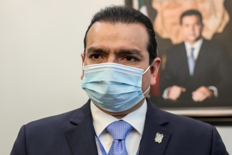 Pedirá Enrique Rivas licencia en marzo