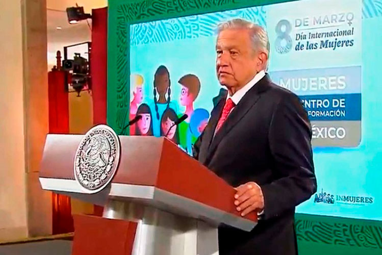 ‘En #8M no se felicita a mujeres”