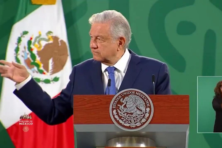 Pide AMLO hacer público expediente por desafuero a CDV