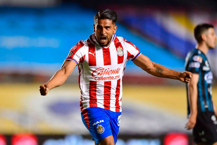 Las Águilas vuelan alto por primera vez fuera de casa