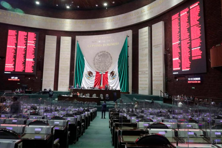 Morena y PT buscan juicio político contra Córdova por ‘pluris’