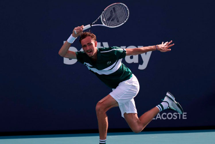 Medvedev se retira de Montecarlo por covid