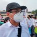 Evade AMLO a manifestantes que llegan a refinería Madero