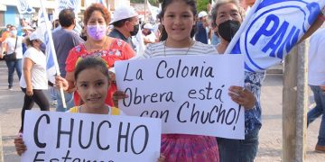 Deportistas de la Morelos con Chucho Nader y la Fórmula del PAN