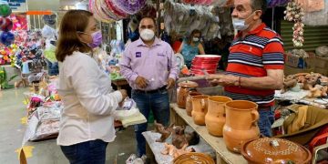 Pacta Gloria Nelly con locatarios del Mercado Argüelles