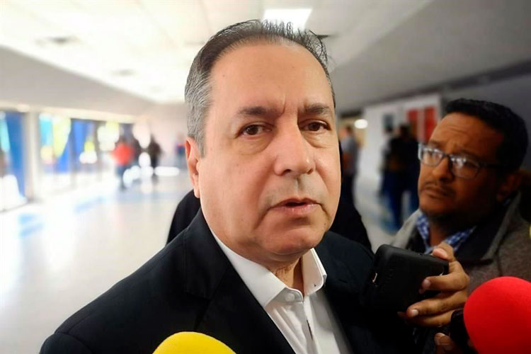 Maestros llegarán a las aulas hasta tener dos vacunas: SET