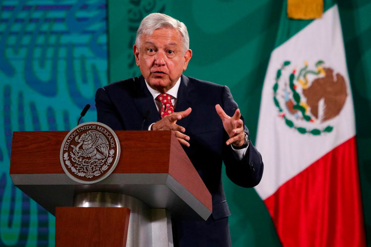 Critica AMLO a “fifís” por buscar aleccionar a electores de los estados