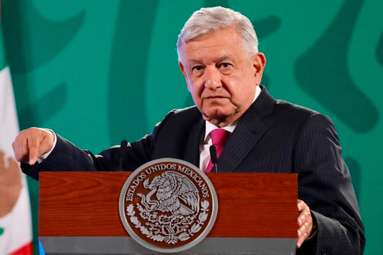 Llegan otras 585 mil vacunas COVID-19 de Pfizer a México