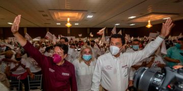 Declina Fuerza México a favor de Carmen Lilia Canturosas