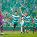 Santos acaricia la final