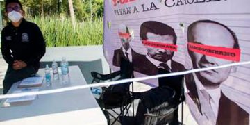 López Obrador se reúne con Javier Corral en Palacio Nacional