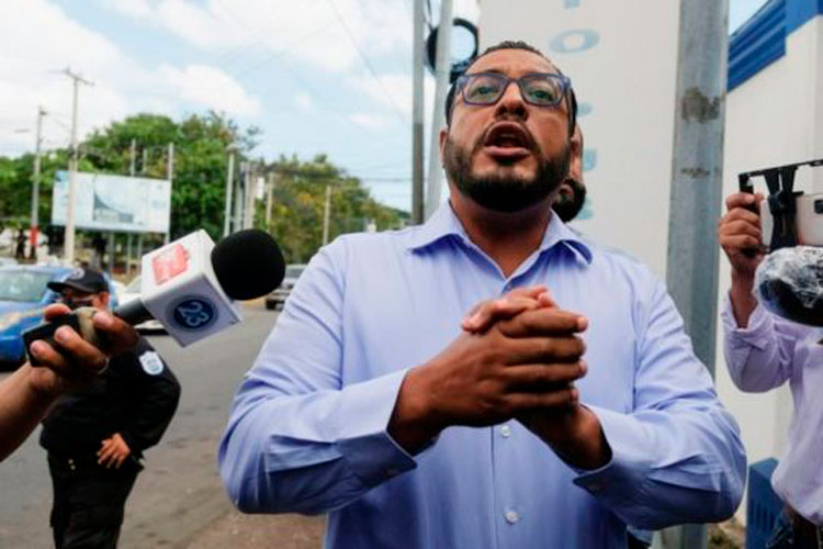 Prevé Emma Coronel declararse culpable de complicidad