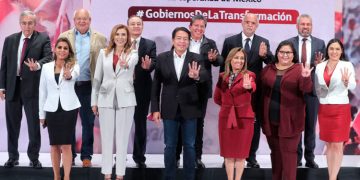 Recibirá López Obrador a gobernadores electos de Morena