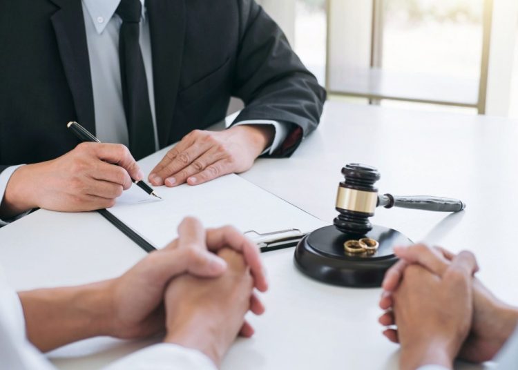 Hijos de padres divorciados tendrían atención psicológica
