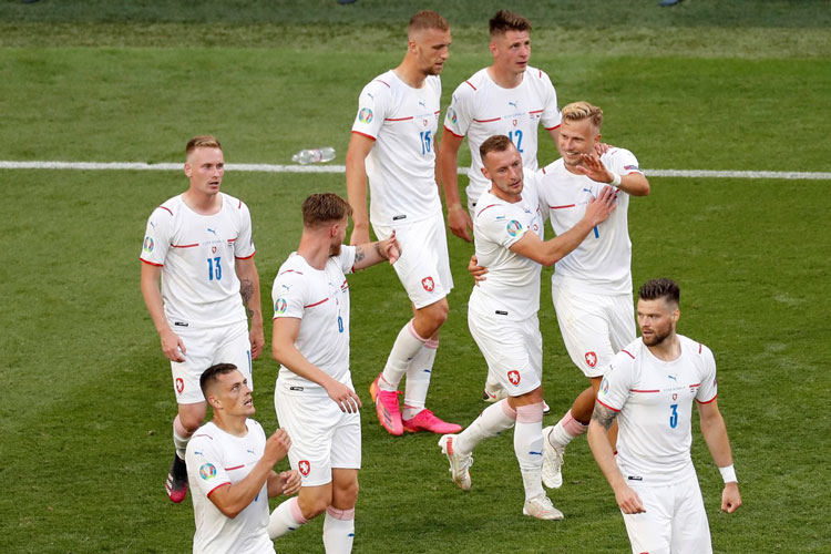 República Checa da la primera sorpresa de la Eurocopa