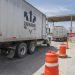 Mantienen cierre en Km 26 por daños viales